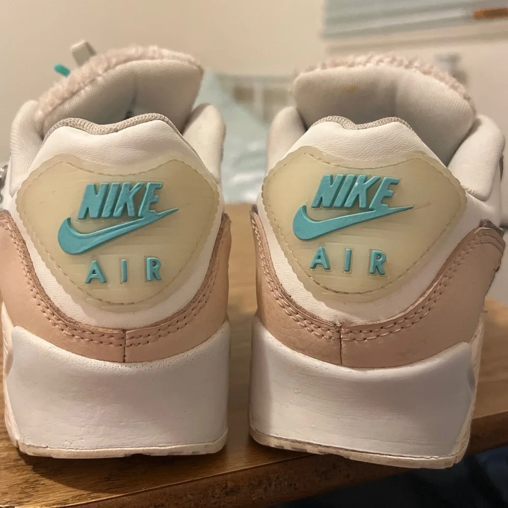 Nike Air Max - Picture 1 of 7